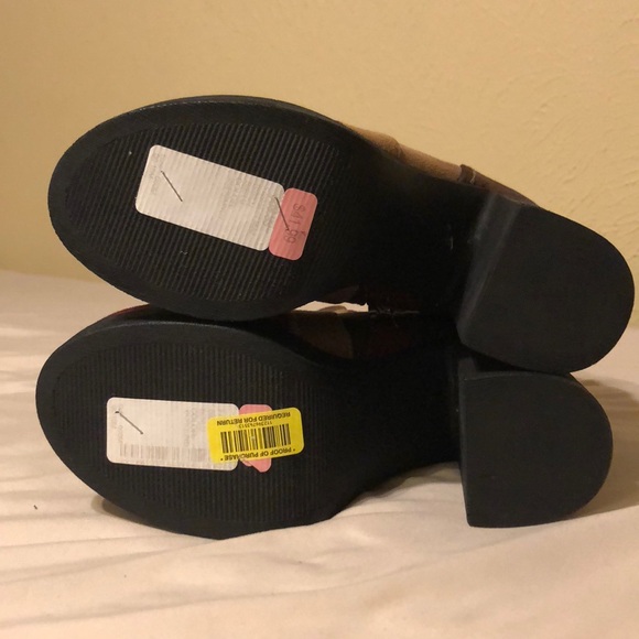 maroon high heel platform booties - Picture 5 of 5